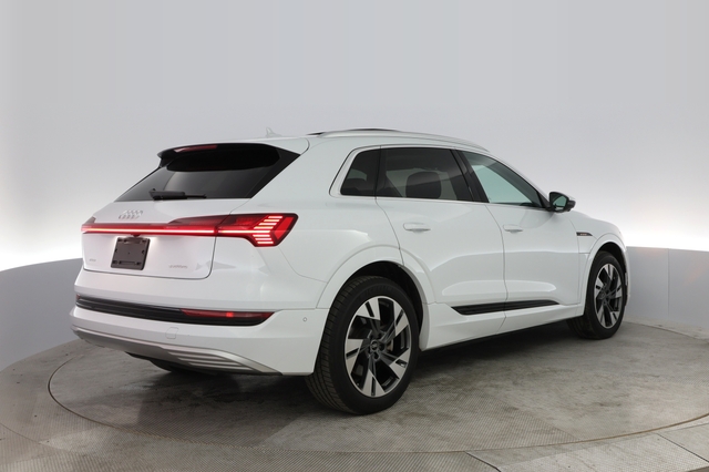 2022 Audi e-tron