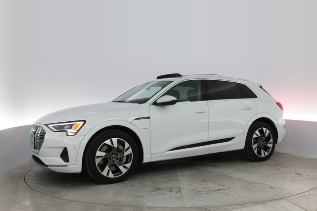 2022 Audi e-tron
