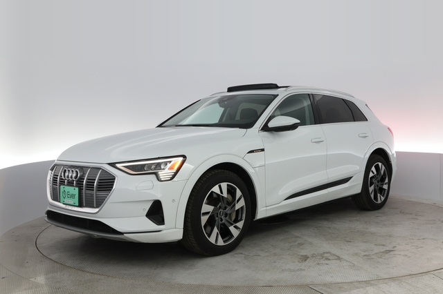 2022 Audi e-tron