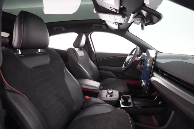 2022 Ford Mustang Mach-E