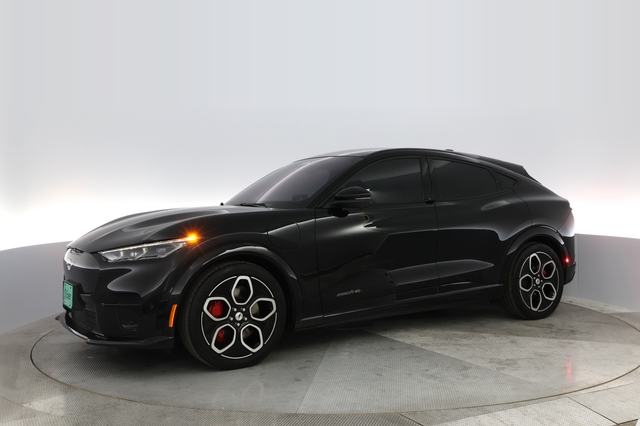 2022 Ford Mustang Mach-E