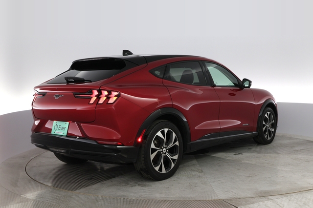 2022 Ford Mustang Mach-E