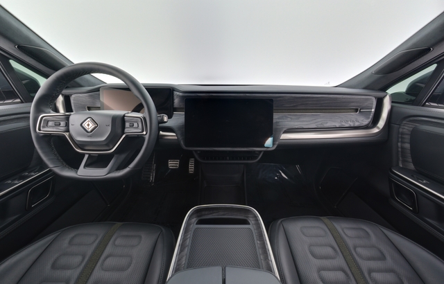 2022 Rivian R1S