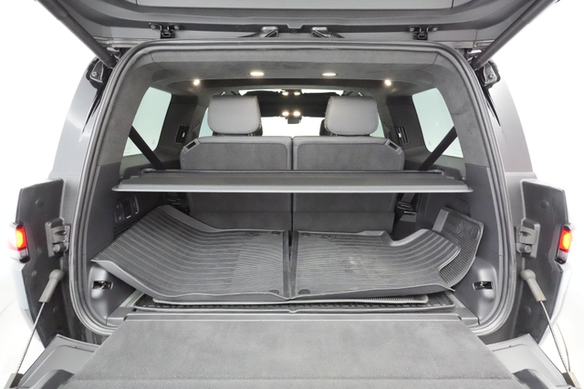 2022 Rivian R1S