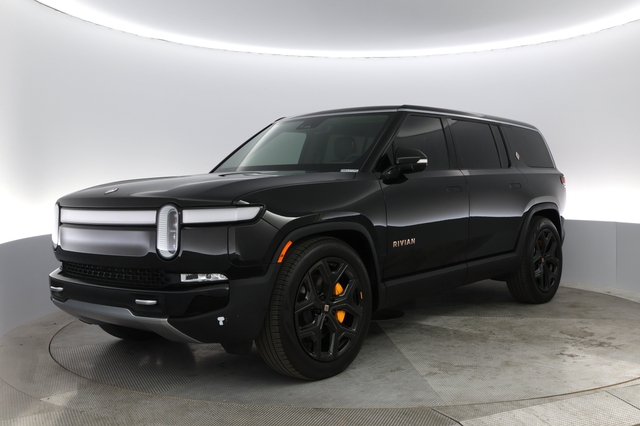 2023 Rivian R1S