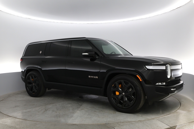 2023 Rivian R1S