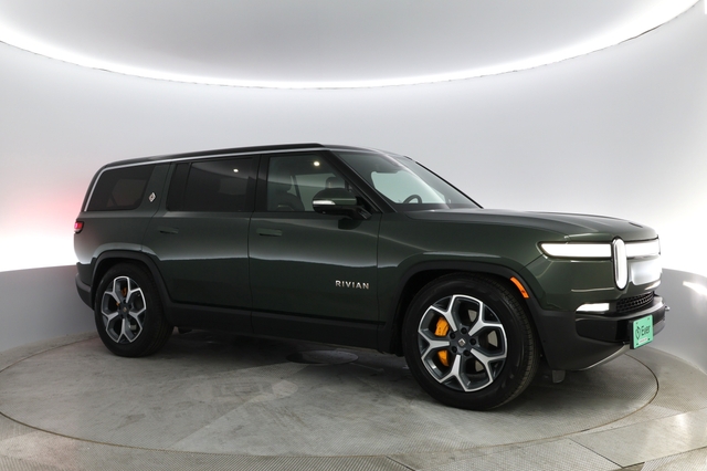 2023 Rivian R1S