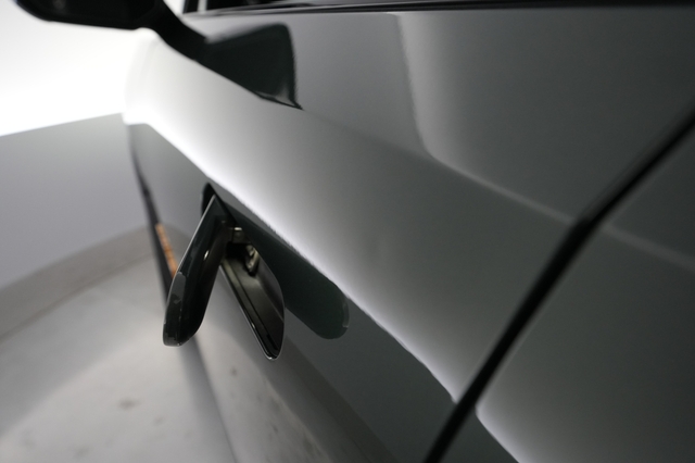 2023 Rivian R1S