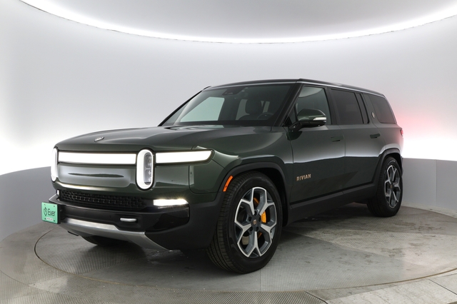 2023 Rivian R1S