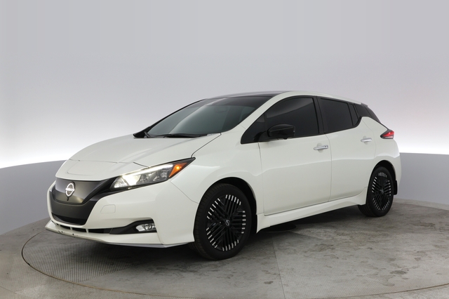 2023 Nissan LEAF