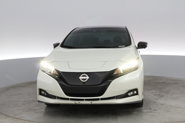 2023 Nissan LEAF