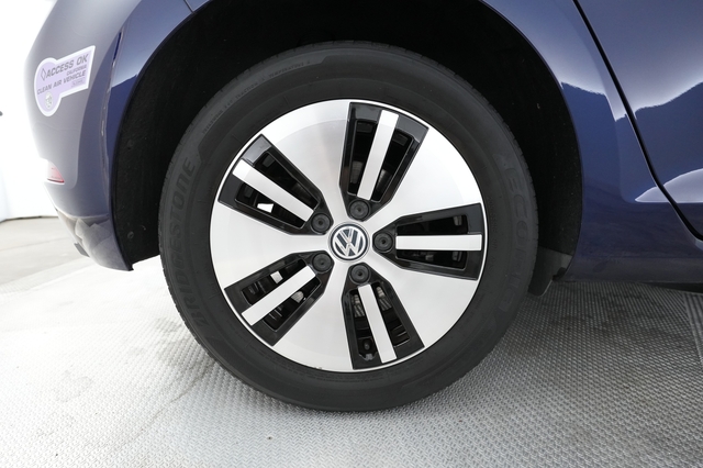 2019 Volkswagen e-Golf