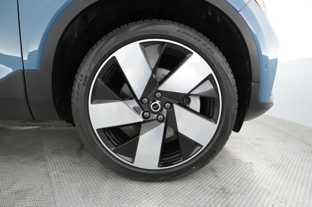 2023 Volvo C40 Recharge
