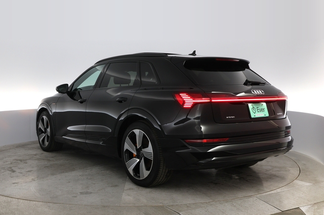 2022 Audi e-tron