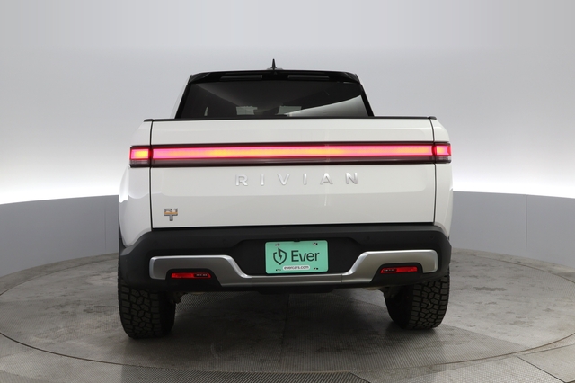 2022 Rivian R1T
