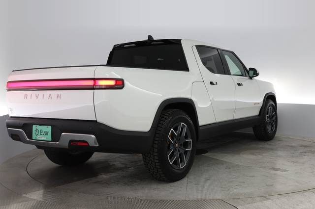 2022 Rivian R1T