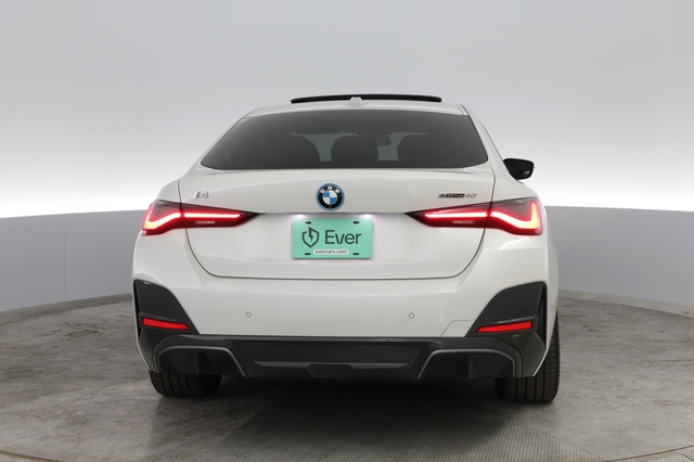 2022 BMW i4
