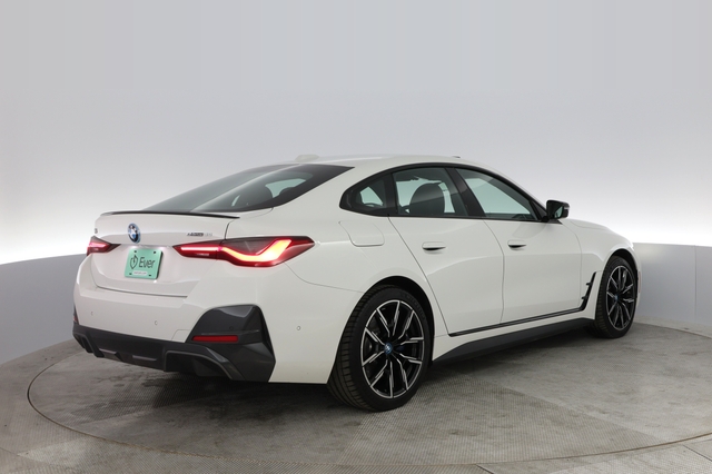 2024 BMW i4