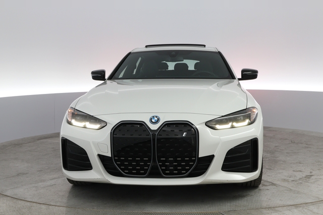 2024 BMW i4