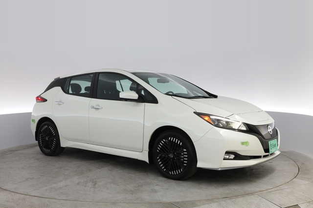 2024 Nissan LEAF