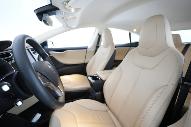 2015 Tesla Model S
