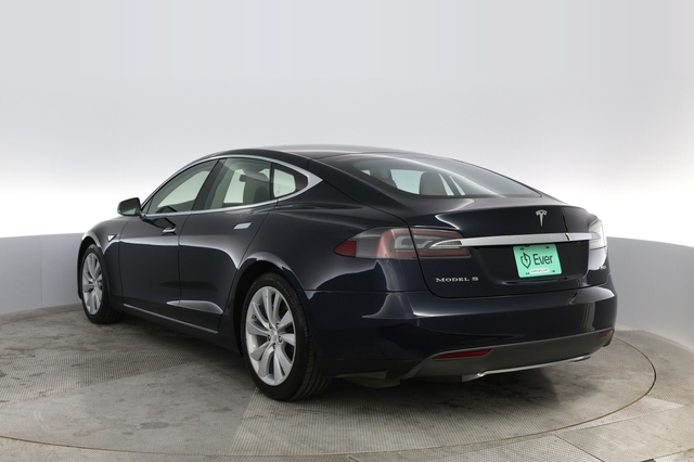 2015 Tesla Model S