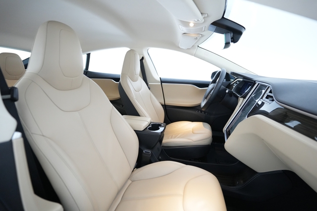 2015 Tesla Model S