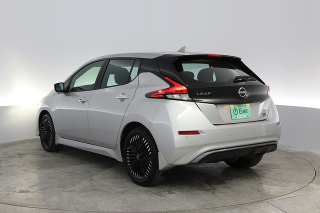 2023 Nissan LEAF