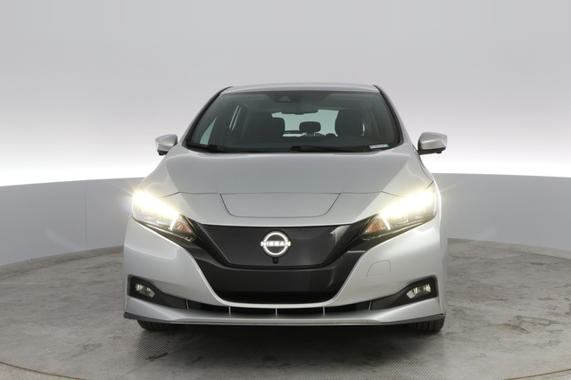 2023 Nissan LEAF