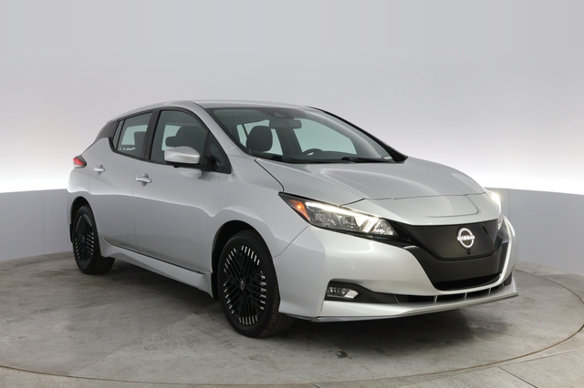 2023 Nissan LEAF