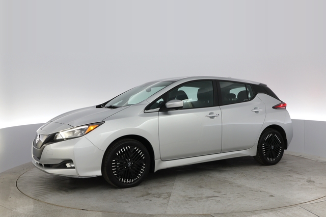 2023 Nissan LEAF