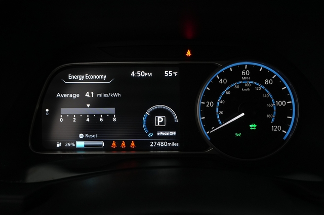 2023 Nissan LEAF