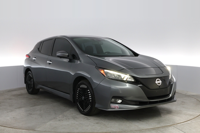2023 Nissan LEAF