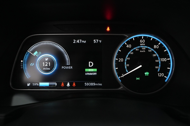 2023 Nissan LEAF