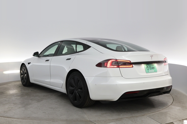 2022 Tesla Model S