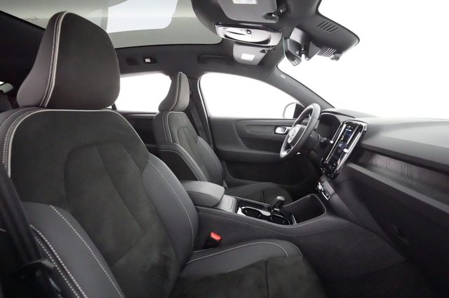 2023 Volvo C40 Recharge