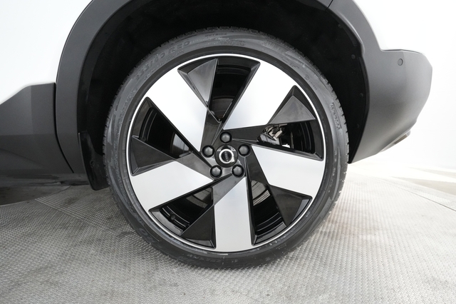 2023 Volvo C40 Recharge