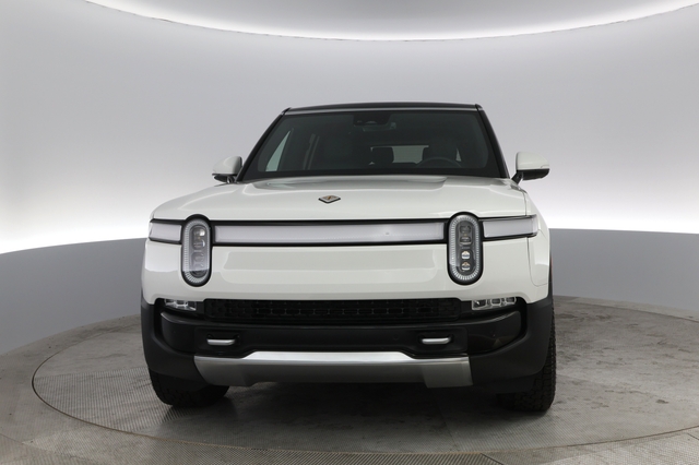 2023 Rivian R1S