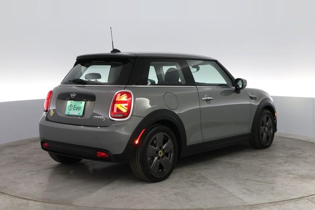 2022 MINI Cooper SE